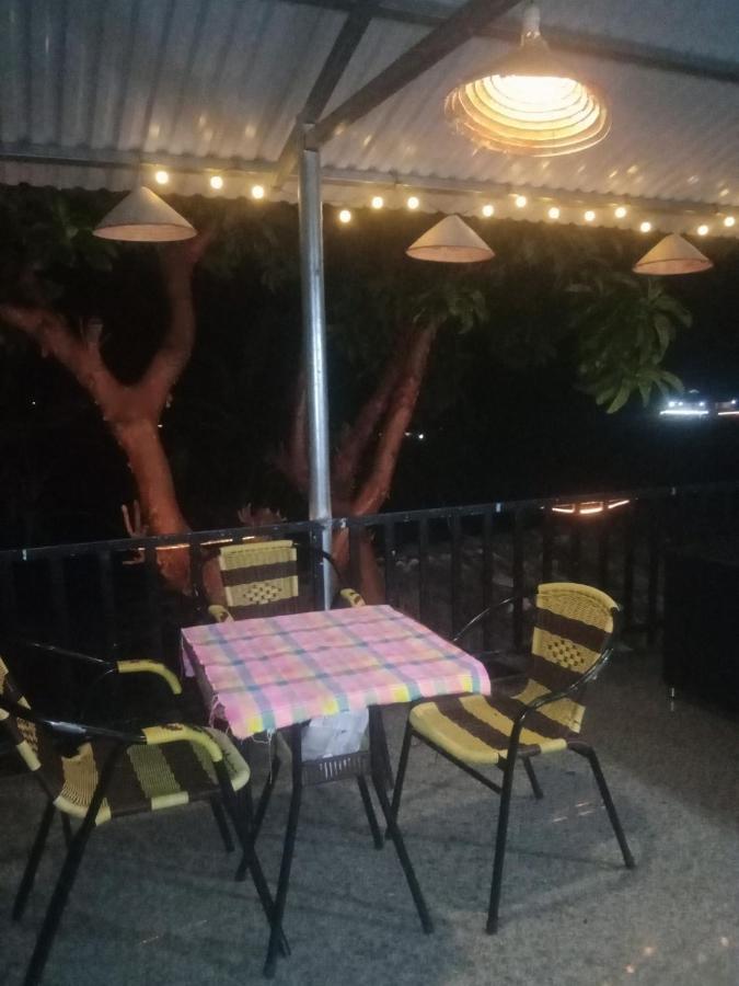 Du Gia Van Chung Homestay Làng Cac エクステリア 写真