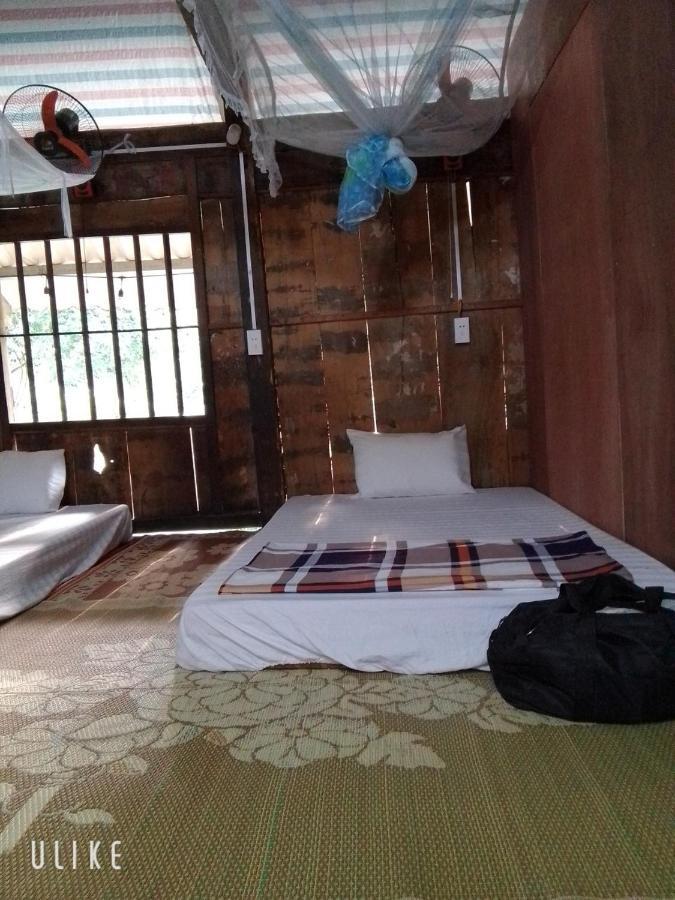 Du Gia Van Chung Homestay Làng Cac エクステリア 写真