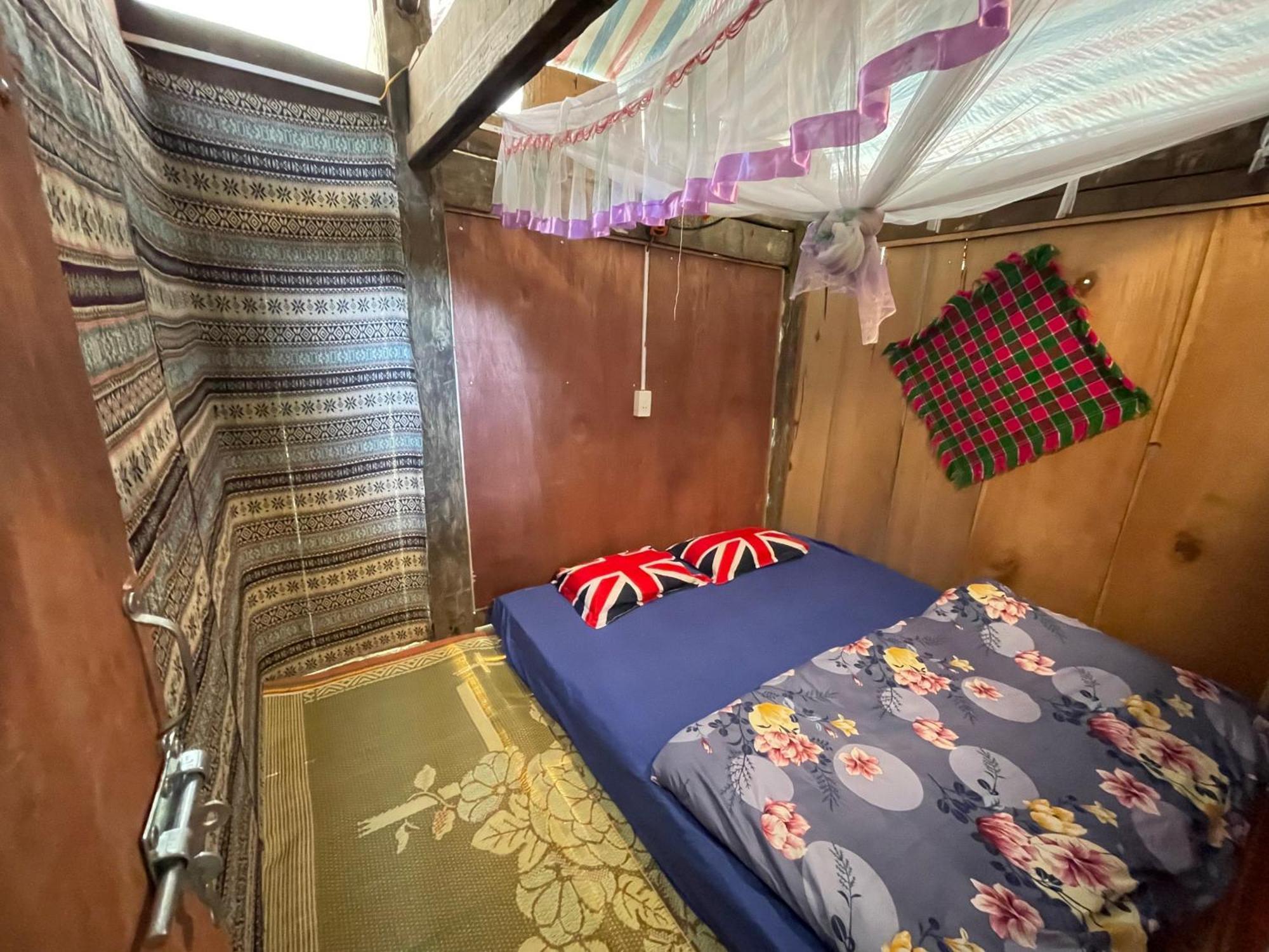 Du Gia Van Chung Homestay Làng Cac 部屋 写真